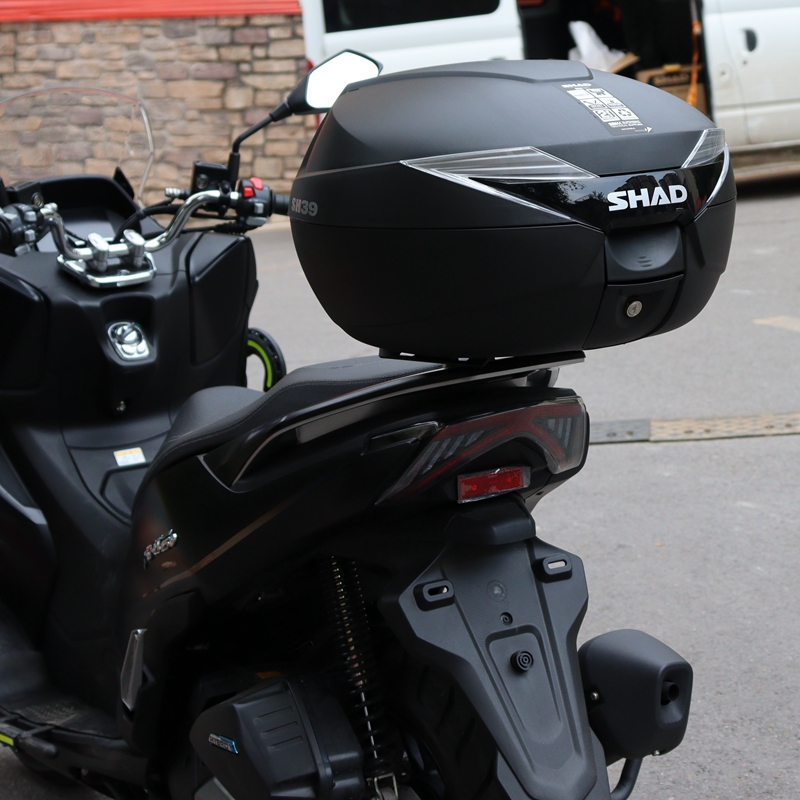 适用QJ鸿150都市版後货架A尾架尾箱架载物架机车改装配件