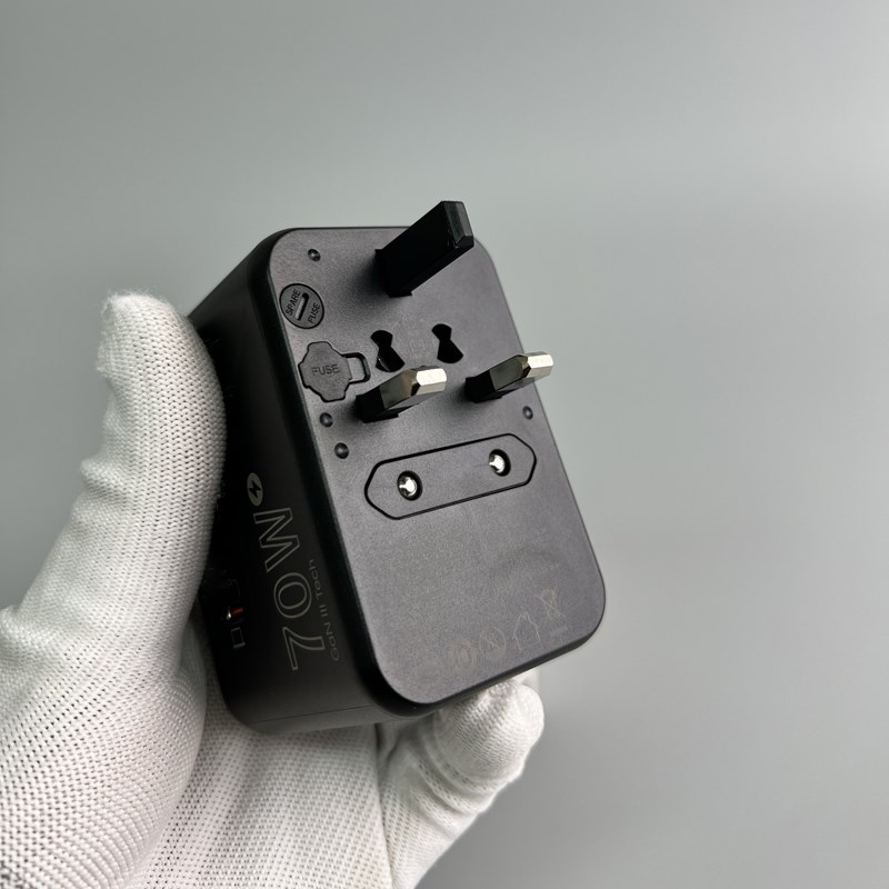 70W氮化镓!充笔记本!全球通万能转换插头旅行插座转接快充电器