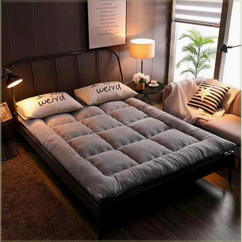 加厚保暖羊羔绒床垫铺底床上铺垫床褥子可折叠Q榻榻米学生宿舍垫