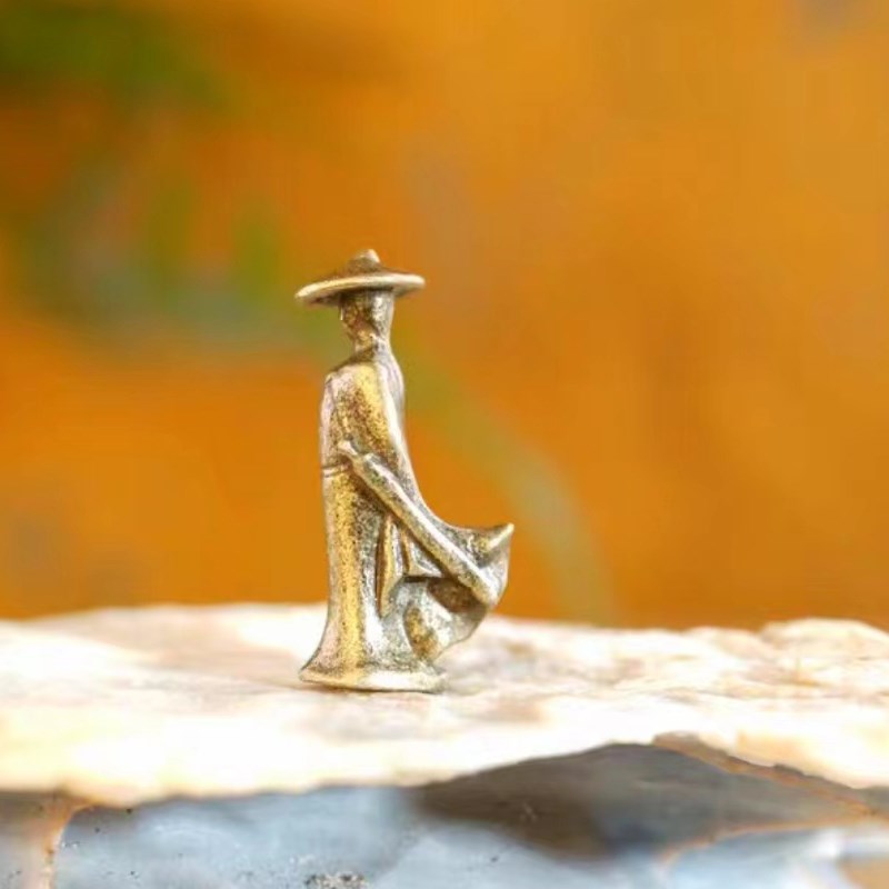 江湖故人古代大侠客剑客铜合金迷A你小摆件微景观假山奇石根雕造