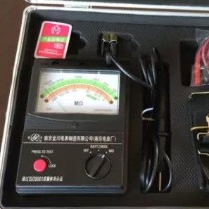 南京金川兆欧表/绝缘电阻表3121(2500V)/3122(5000V)/3123(1万V)