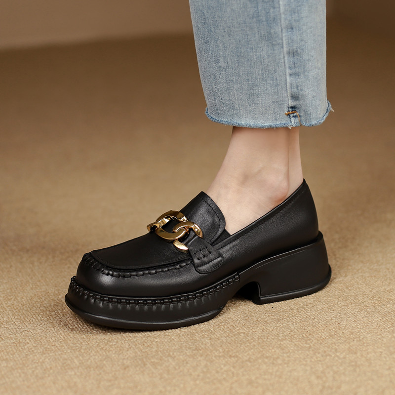 2023春新款厚底复古链条小皮鞋女F粗跟松糕底圆头擦色懒人单鞋