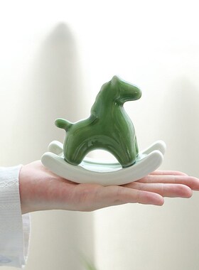 简约创意陶瓷摇摇马家居摆件房间茶几书房书桌卧室电视柜软装饰品