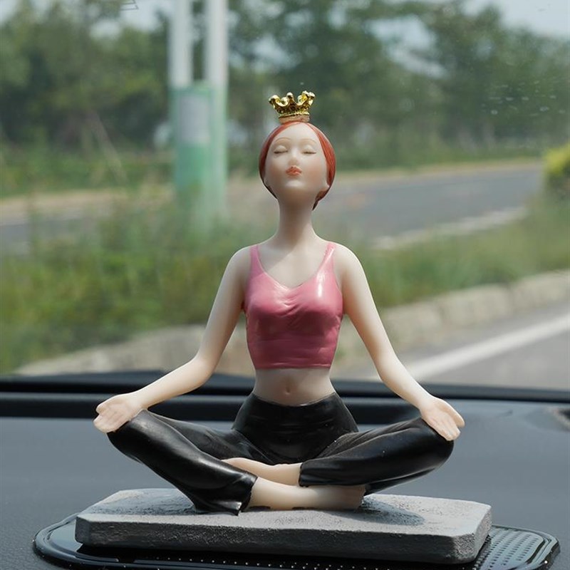 新款汽车摆件车载茶宠人物树x脂家居少女美女运动瑜伽车内饰品香
