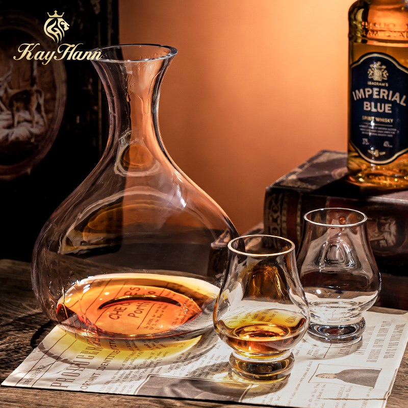 威士忌杯洋酒杯精致收口品鉴闻香杯高级感白兰地烈酒杯子小号家用