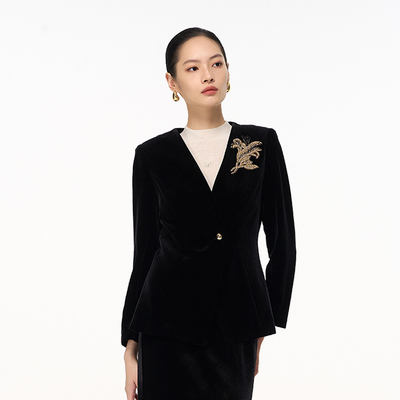 【时菲菲】商场同款春季经典V领收腰丝绒外套N011B51071