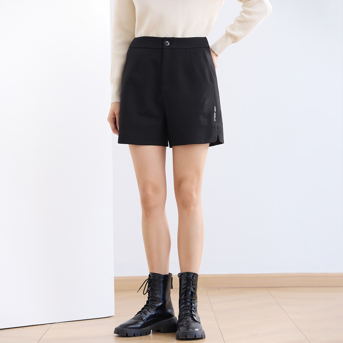 【阳子YZ】商场同款冬季加厚斜纹TR料短裤N2510B34524