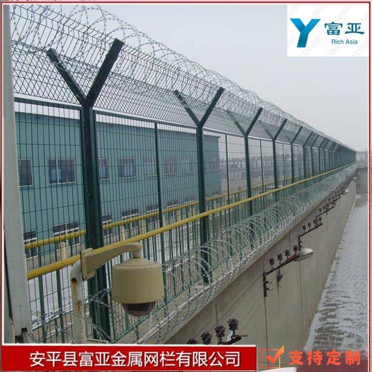 隔离网监狱刺绳网防扒网围墙加高护栏网监狱隔