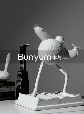 简约现代c趣味潮流卡通雕塑摆件办公室儿童房玄关创意艺术软装饰