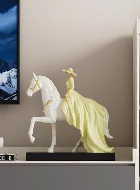 英伦风覆古人物艺术摆件高级感雕塑客厅展示柜书房酒柜装饰工艺品