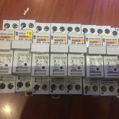 MERLIN GERIN MULTI9 STI   15646