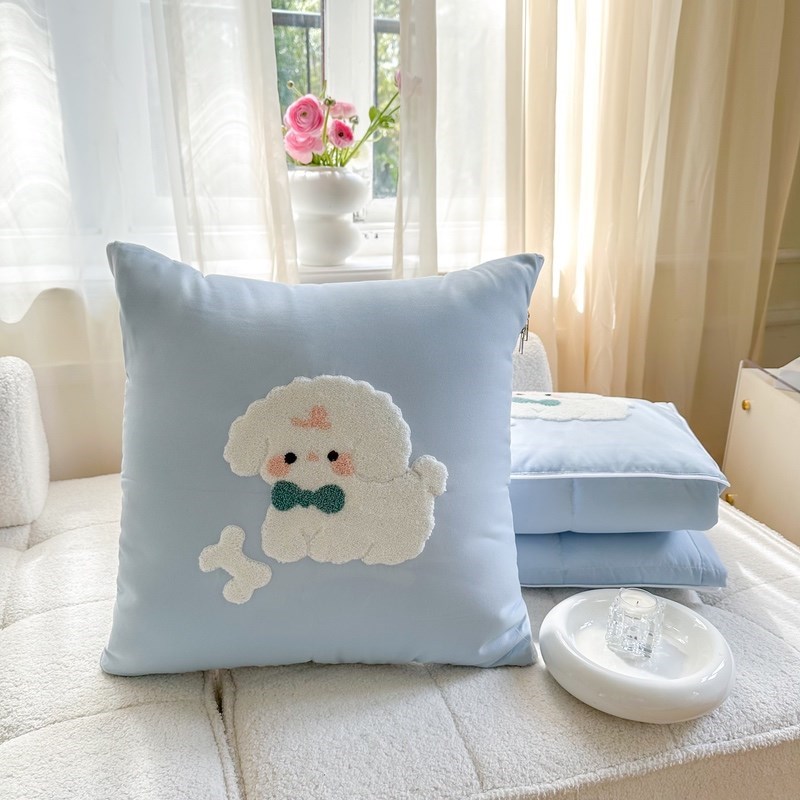 办公室午睡抱枕i被子两用沙发毯子空调被夏凉被车载车用靠垫二合