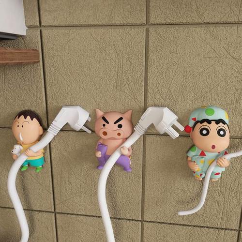 左卫门小新墙壁装饰品厨房电源线收纳架神器插头挂钩免打孔多功能