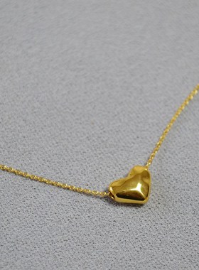 日韩小众设计简h约小巧精致锤面爱心时尚通勤气质百搭项链锁骨链