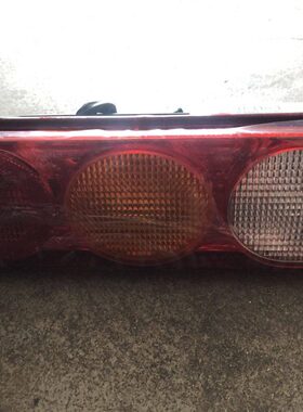 五征飞碟原厂配件 缔途DxGx新款 组合后尾灯刹车灯 倒车灯PA8 PA5