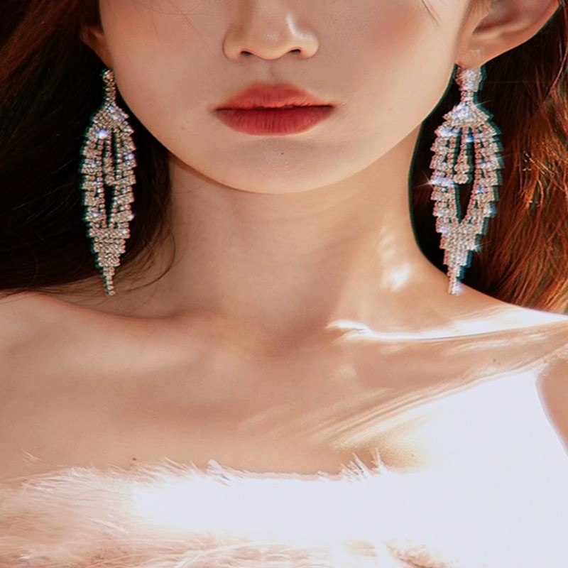 财阀千金闪钻耳环女dollytang设计感爆闪水钻耳饰高级.感礼服配饰