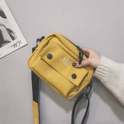 Japanese Harajuku Retro Hong Kong Wind WiMnd Body Bag Female