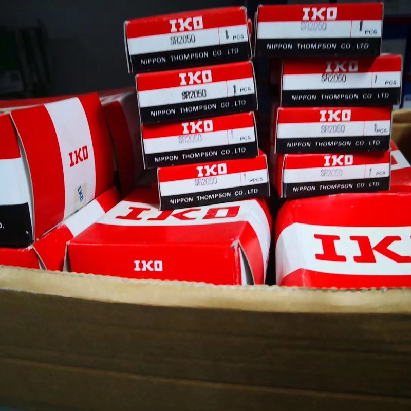 IKO滚针轴承 IKO滚轮螺栓轴承 CF24B 滚针轴承 IKO经销商
