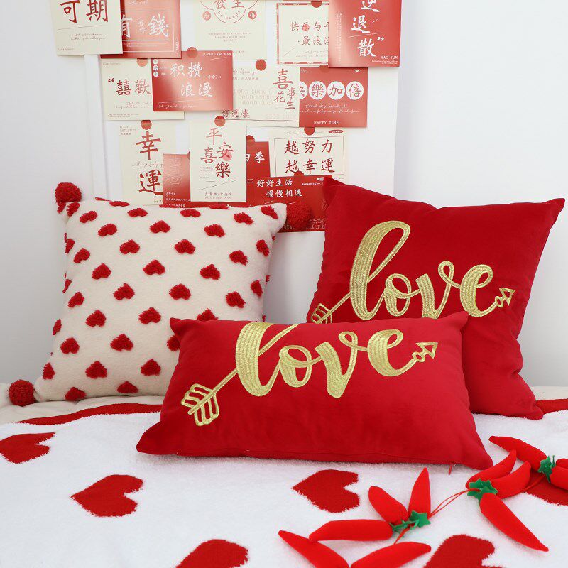 新年限定本命年红色兔子抱枕套情人节婚庆爱心方枕腰靠结婚靠垫子