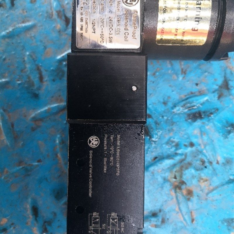 LSW二位五通Exd IICT6防爆电磁阀 LSW0310P2F5 隔爆线圈LSWF5-024