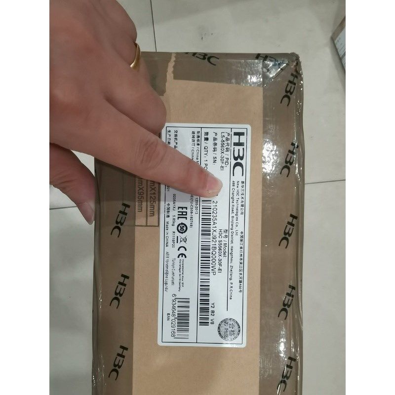 H3C S5560X-30F-EI 主机不含电源风扇