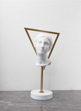 现代简约抽象人物雕塑艺术摆件客厅酒店样板O房电视柜家居软装饰