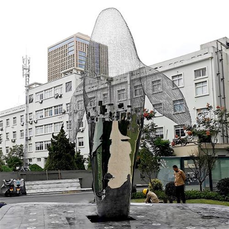 户外不锈钢雕塑大型圆环景观金属镜面仙鹤M鹿镂空水滴抽象雕塑制