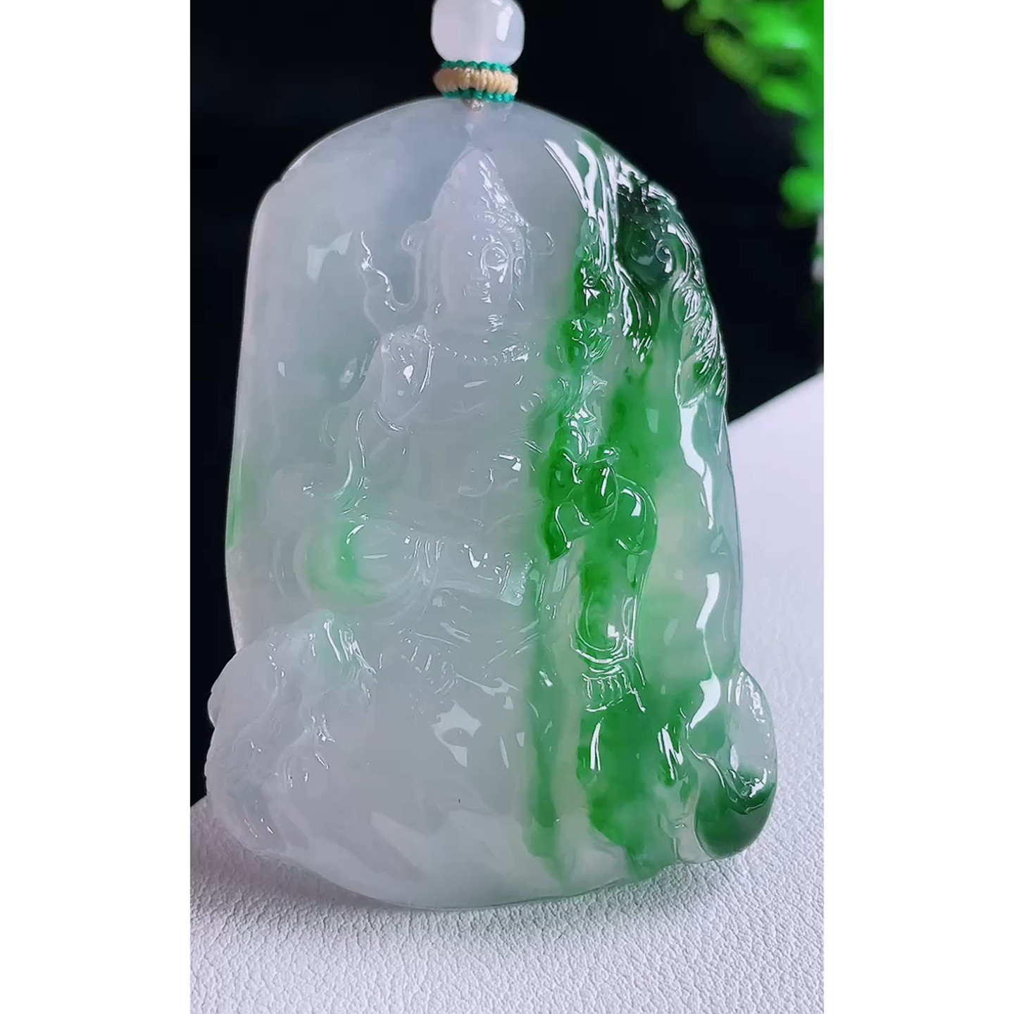 缅甸天然A货玉石翡翠 老坑冰种手工精雕阳绿观音吊坠