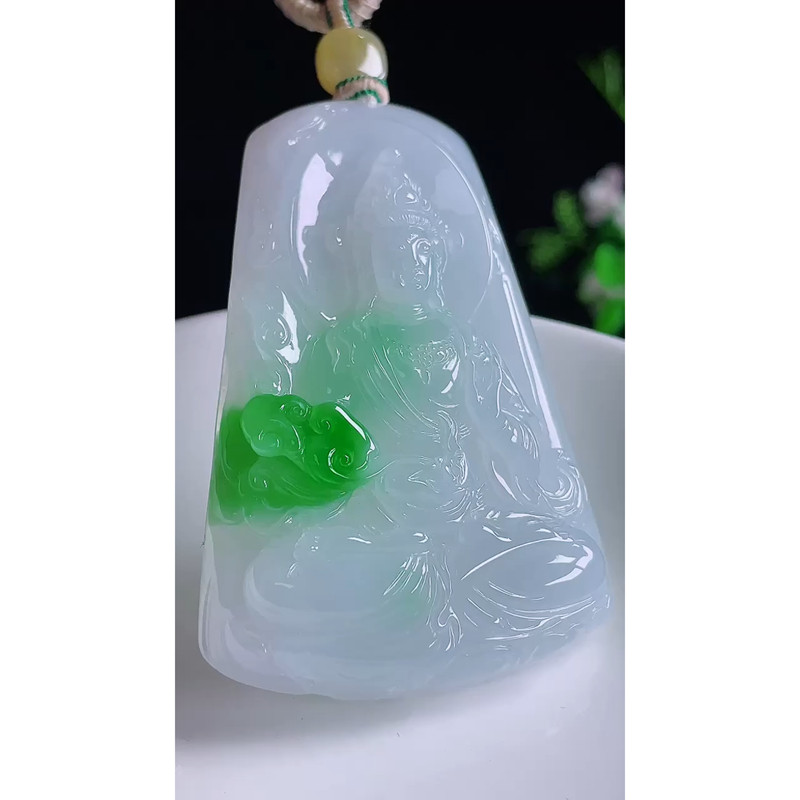 缅甸天然A货玉石翡翠 老坑冰种 手工精雕 阳绿大势至菩萨吊坠