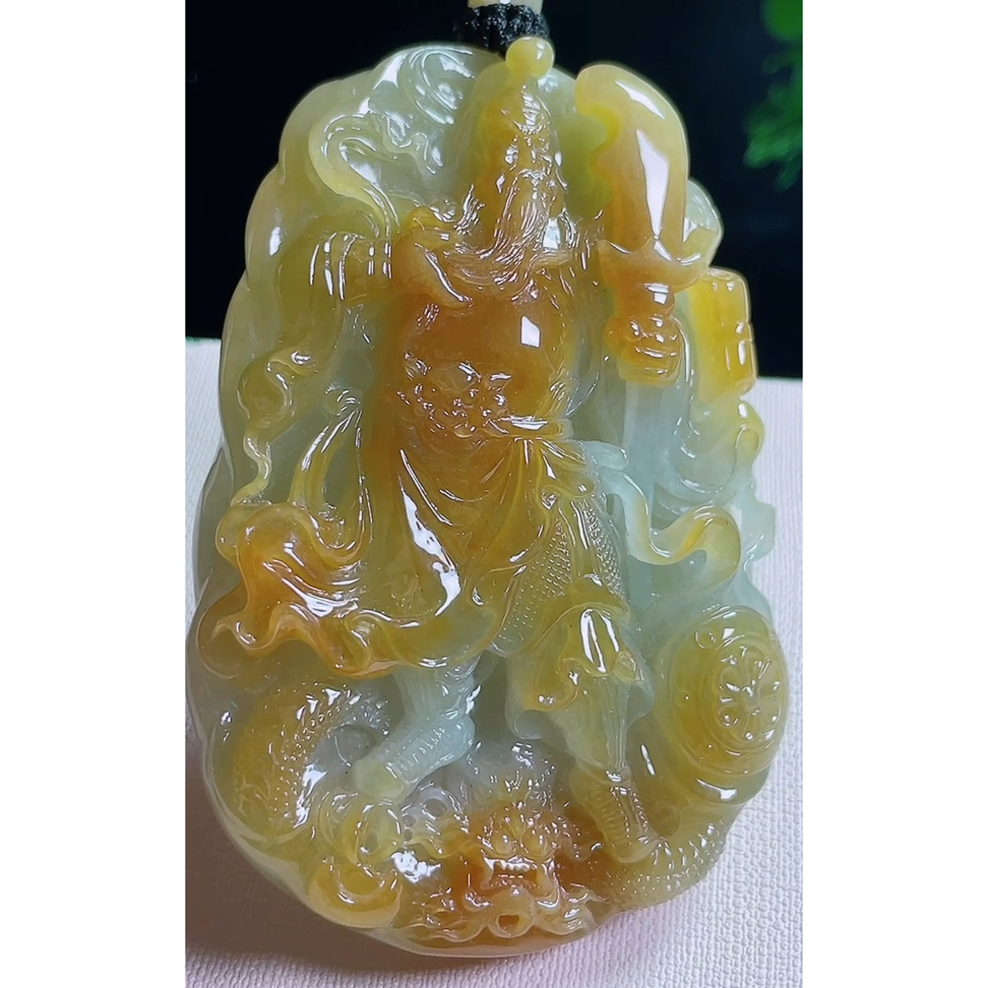 缅甸天然A货玉石翡翠 老坑冰种手工精雕黄翡关公吊坠