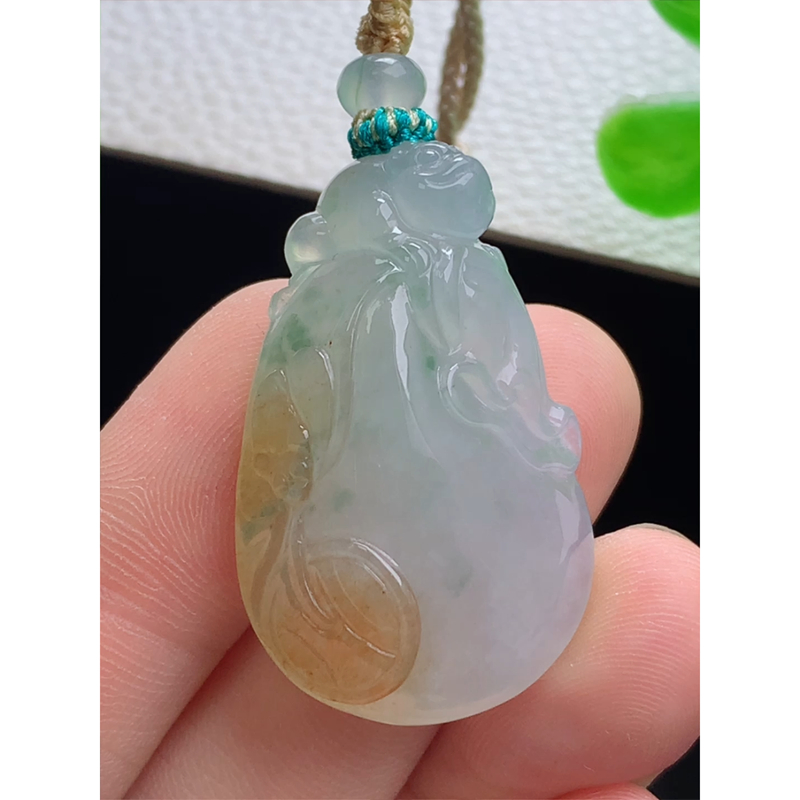 缅甸天然A货玉石翡翠 老坑冰种 手工精雕 飘黄钱袋吊坠