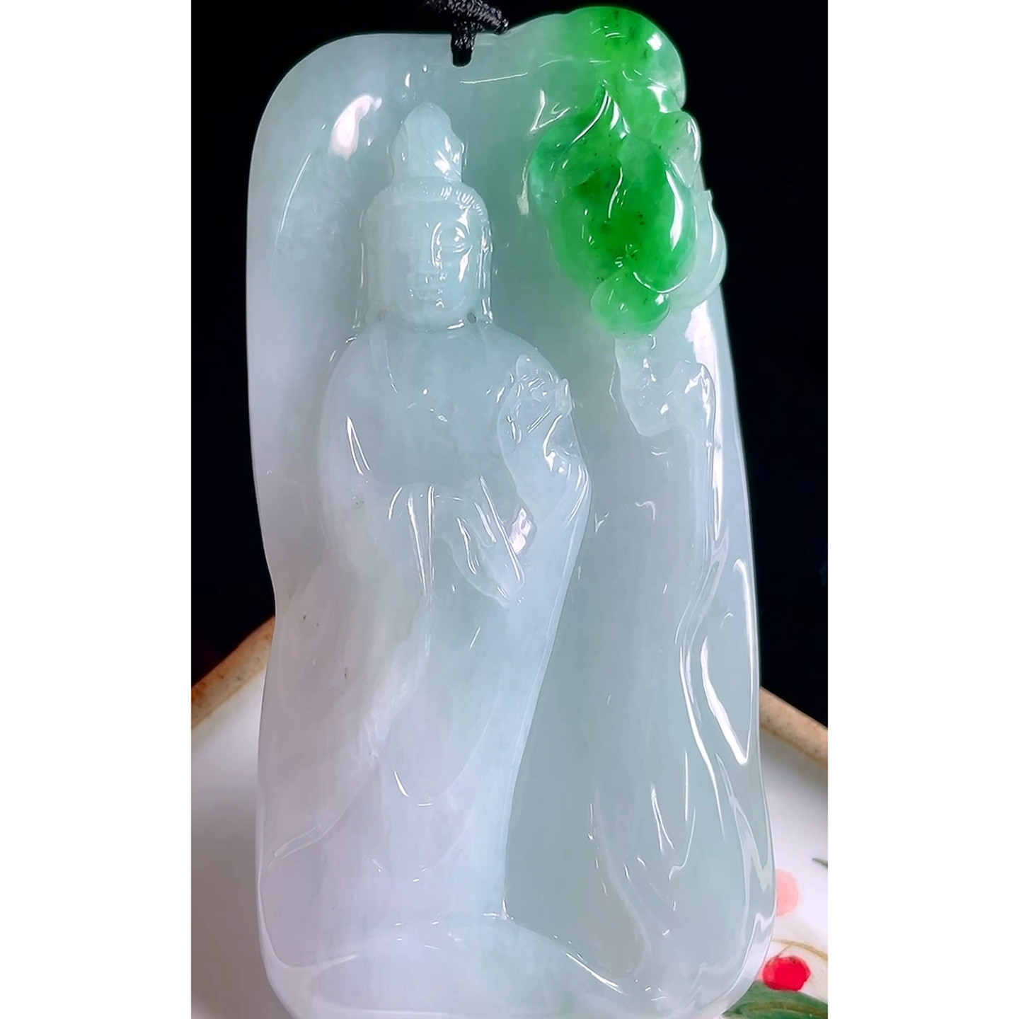 缅甸天然A货玉石翡翠 老坑冰种手工精雕飘阳绿站观音吊坠