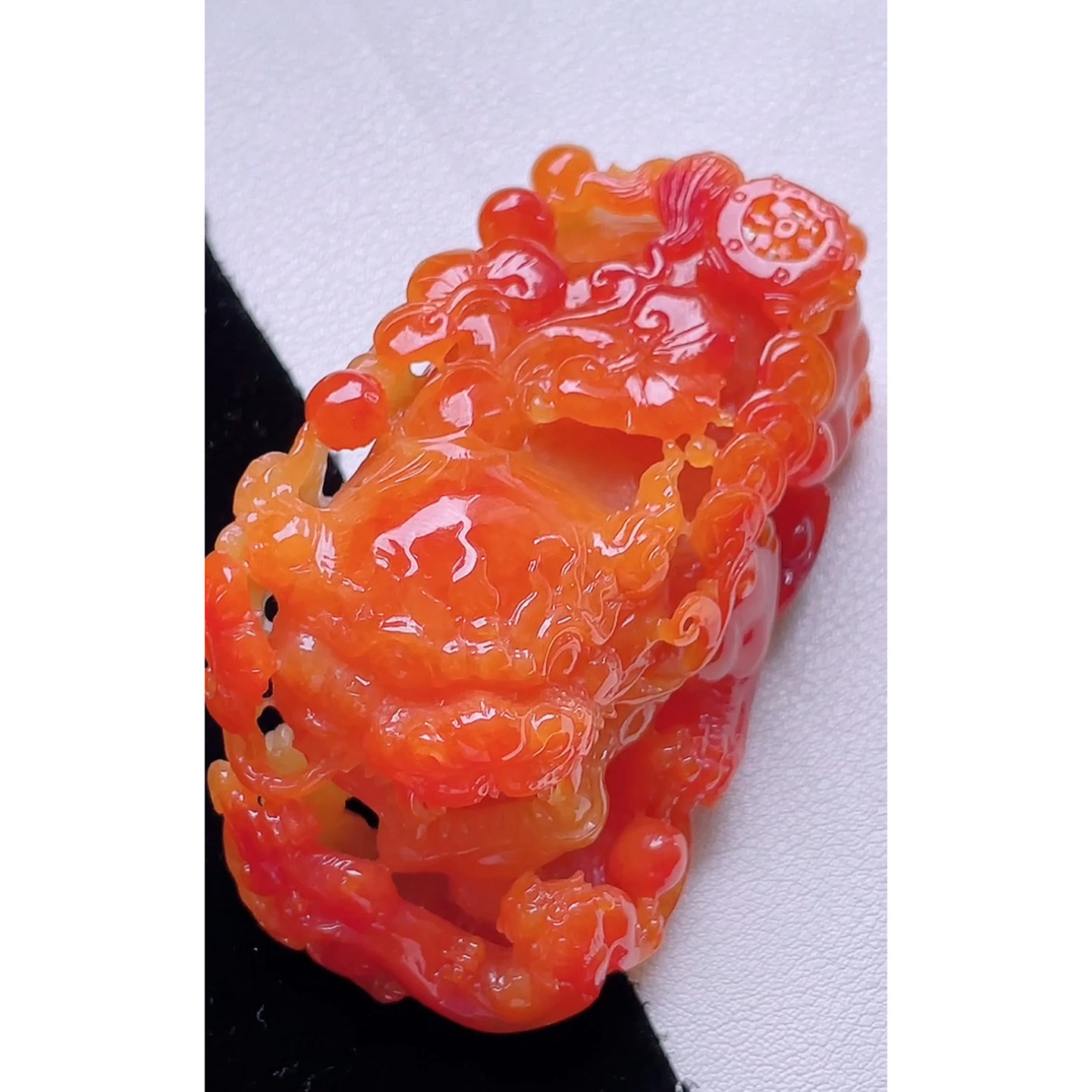 缅甸天然A货玉石翡翠 老坑冰种手工精雕红翡霸王貔貅吊坠