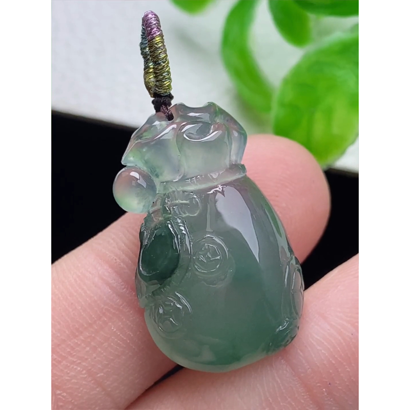 缅甸天然A货玉石翡翠 老坑冰种 手工精雕 飘花钱袋吊坠
