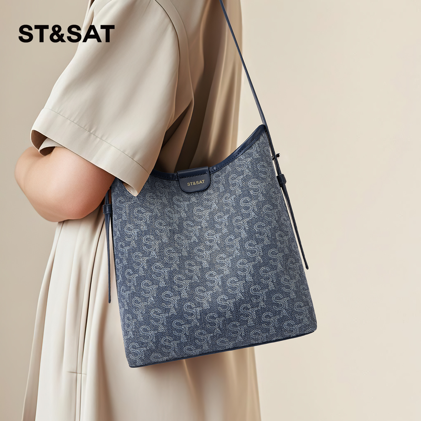 星期六水桶包女大容量牛仔单肩包