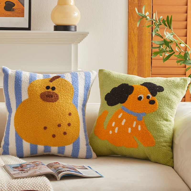 卡通抱枕客厅沙发枕套办公室飘窗背垫靠枕靠垫高级感可爱卧室腰枕