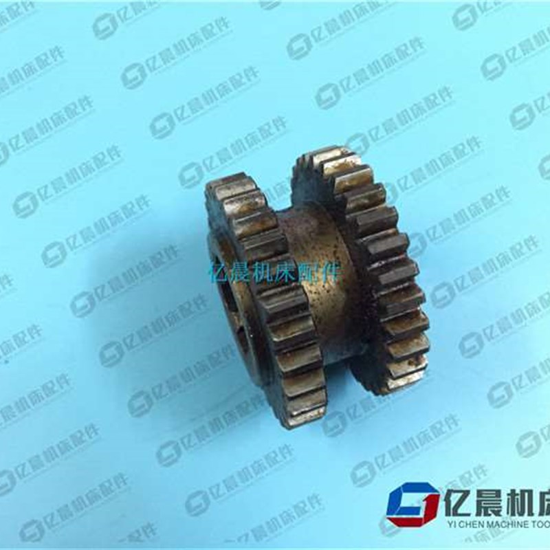江西第四机床厂CA630双联齿轮车床配件两联齿轮 机床配件齿轮7021