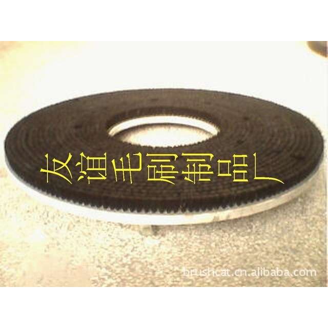 供应深圳铝圆盘耐高温毛刷PVC板机械清洗圆盘毛刷圆形猪鬃毛刷