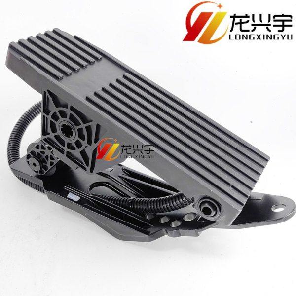 适配柳工装载机配件850H 856H 855N 50CN铲车电子油门踏板单插头