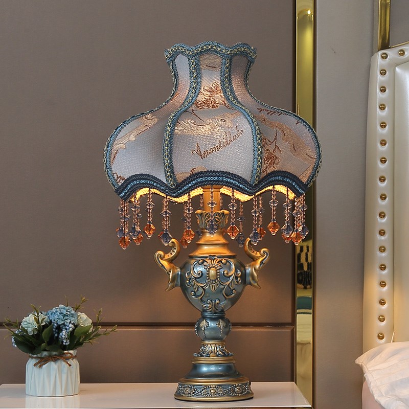 欧式台灯轻奢2021新款创v意复古插电式调光家用书房婚房卧室床头