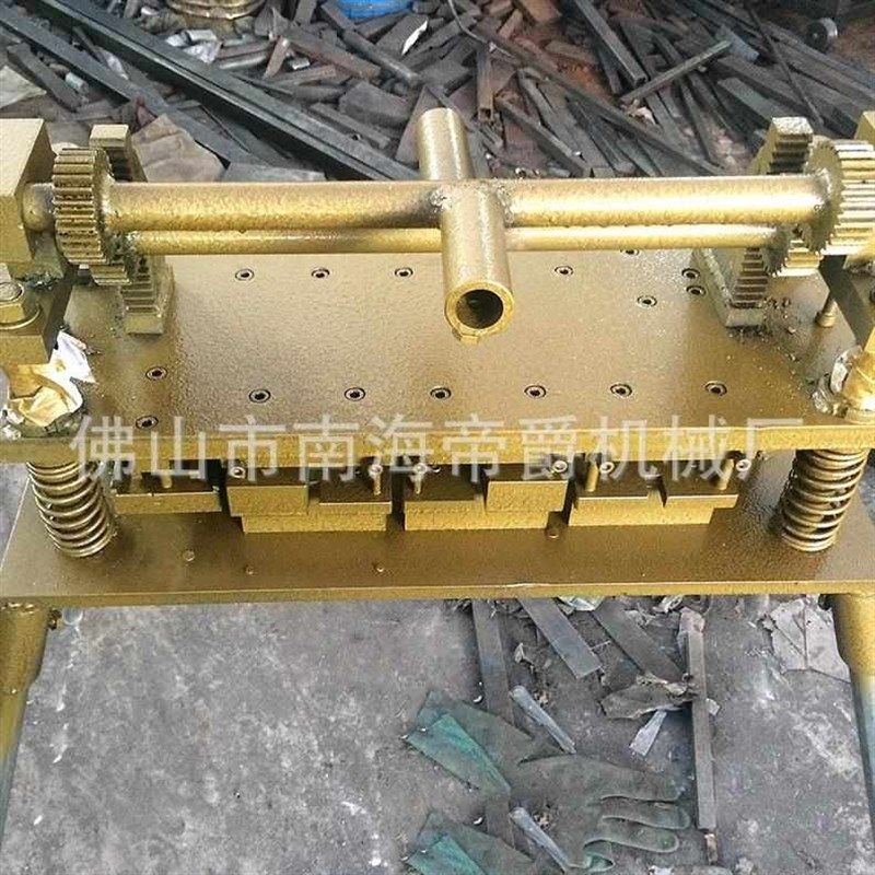 推拉门窗门窗模具冲压机设备铝合金 冲压铝合金50门窗