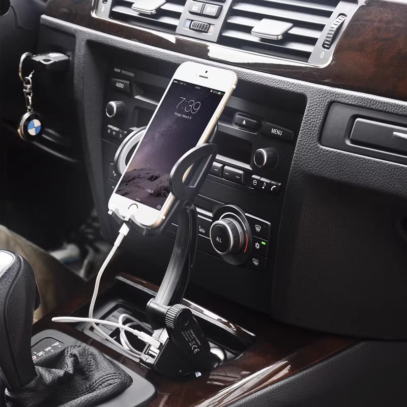 12-24V通用车载手机导航点烟器支架双UNSB充电口磁吸夹子旋转