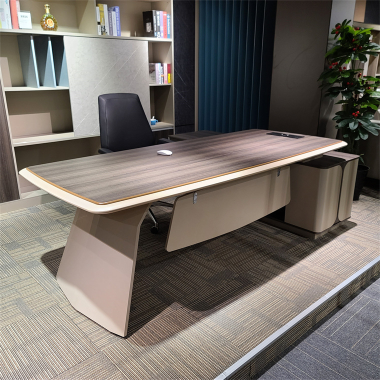 深圳总裁桌主管经理桌老板办公桌椅组合现代简约大班台办公家具