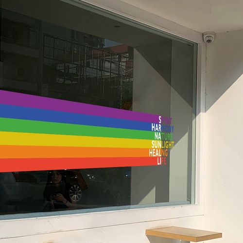 创意彩虹商场大橱窗腰线玻璃贴店铺防撞装饰布置墙贴画玻璃门贴纸