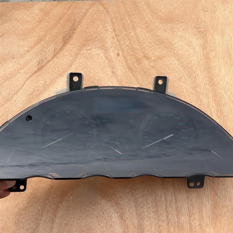 别克雷林荫大道仪表盘昂科雷仪表盘面罩总成