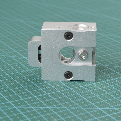 3D打印机配件 金属斗牛犬挤出机头 挤压机 兼容E3D J-head MK8