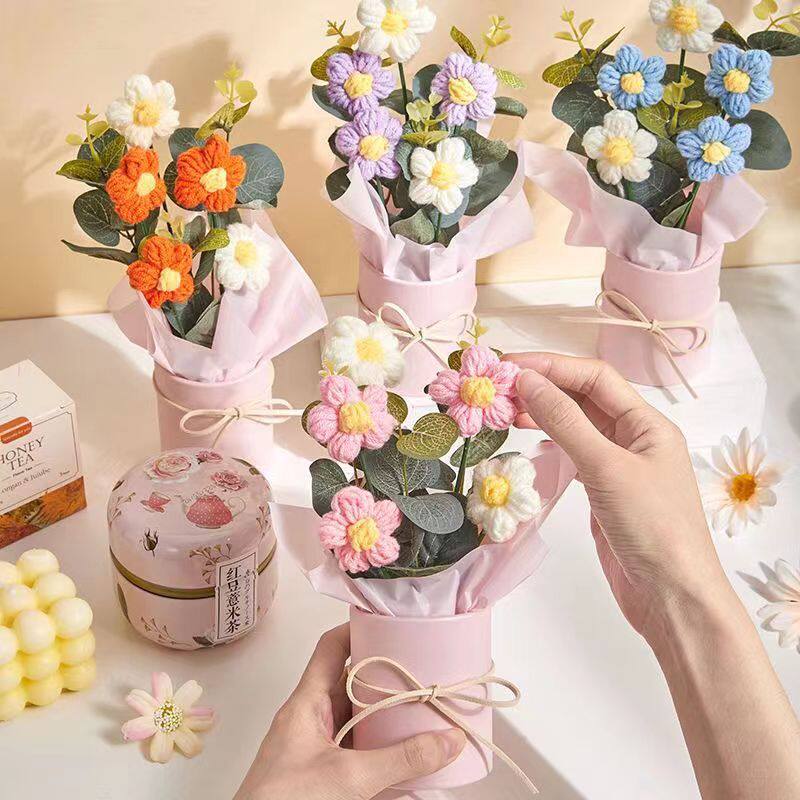 圣诞节礼物手工针织仿真毛线花泡芙花成品小摆件摆摊送老师伴手礼