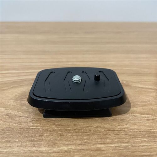 索尼三脚架云台底座快装板VCT-50 60AV VPR1 D680RM D580RM快拆板