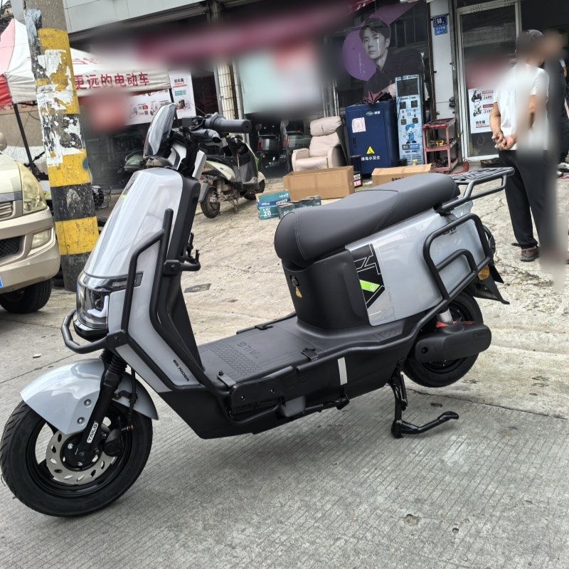 适台铃优骏CE电摩款电动车护杠保险杠保护防撞杠电瓶车后货架尾架