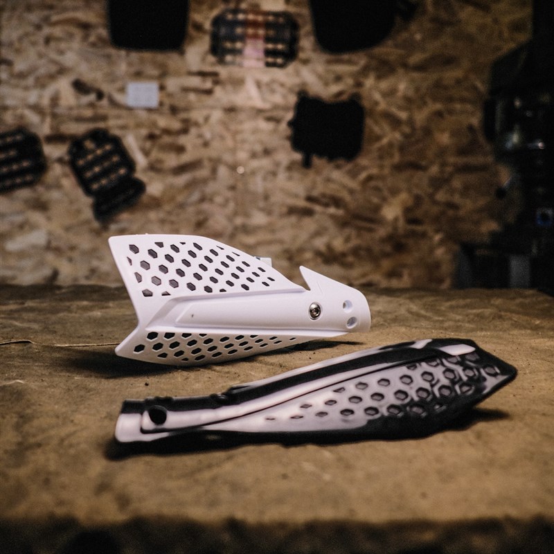 cc110幼e兽护手挡风板越野护手摩托车把手护弓手把挡风cc110护手